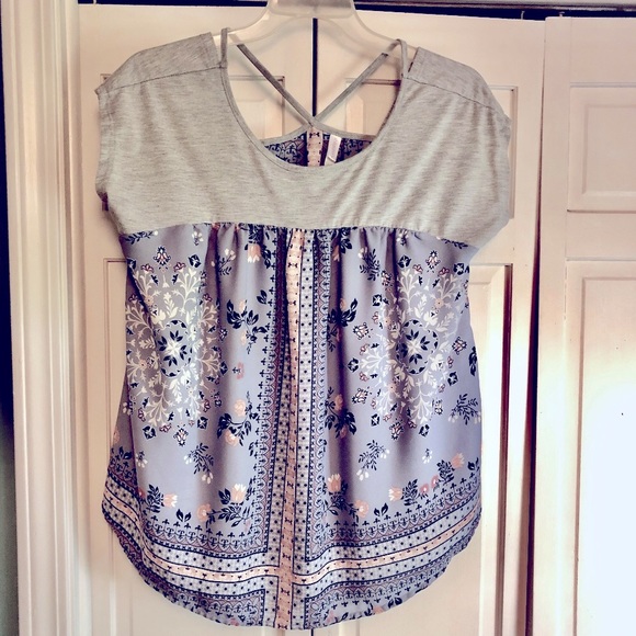 Xhilaration Tops - Exhilaration tee blouse cap sleeves size XL